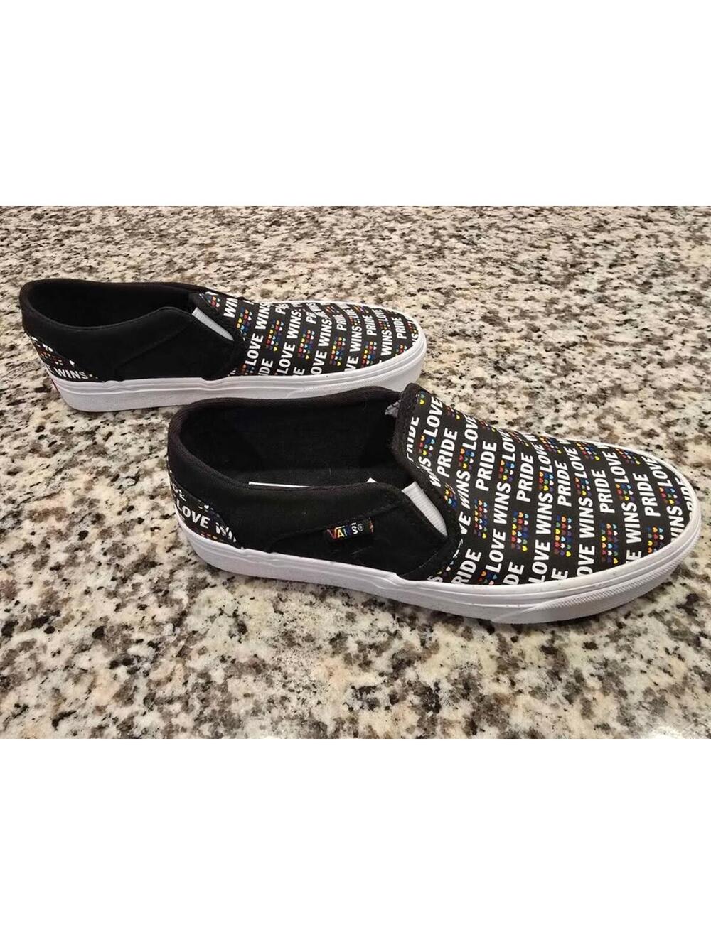 Vans Asher Pride Love Wins Women's Size 7.5 New Without
